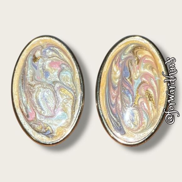 Bundle Sale 3 for $15 | Vintage Oval Enamel Swirl Earrings - Picture 8 of 9